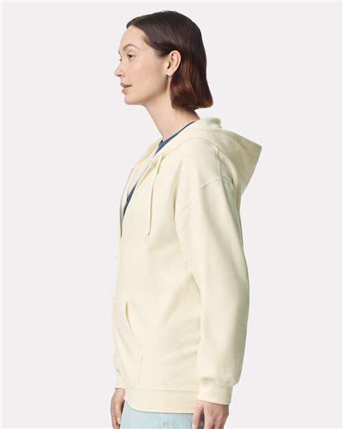 Off White - On Model Side
