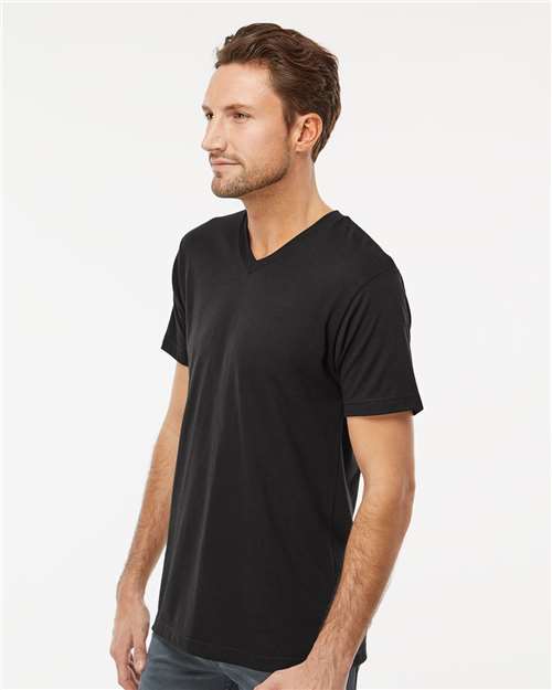 Black - On Model Side